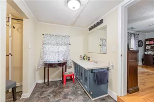 334 E Swannanoa Ave, Liberty, NC 27298 - Photo 15