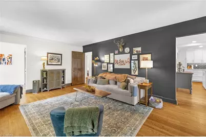 209 E Avondale Drive, Greensboro, NC 27403 - Photo 7