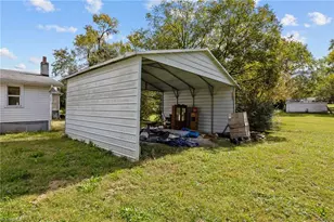 7596 Broad St, Rural Hall, NC 27045 - Photo 37