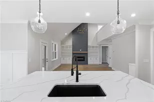 429 Wentworth Dr, Winston-Salem, NC 27107 - Photo 11