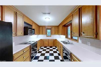 113 Trafalgar Drive, Lexington, NC 27292 - Photo 35