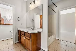 3808 Waldenbrook Rd, Greensboro, NC 27407 - Photo 29