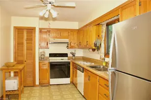 2636 Buck Mountain Rd, West Jefferson, NC 28694 - Photo 9