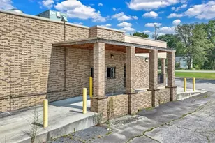 203B E Meadow Rd, Eden, NC 27288 - Photo 9