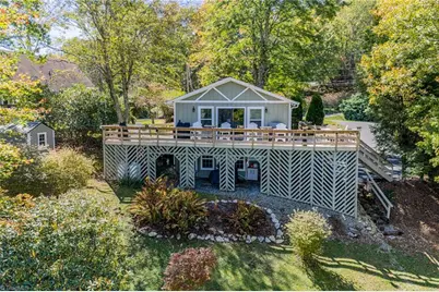 924 Balsam Drive, Newland, NC 28657 - Photo 3