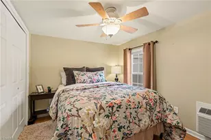 122 Maple St, New London, NC 28127 - Photo 13