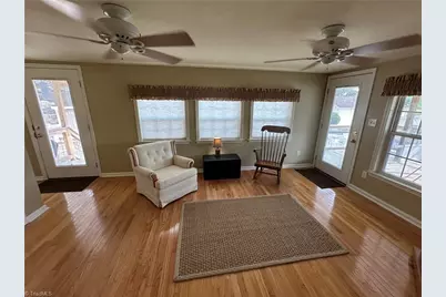 122 Maple Street, New London, NC 28127 - Photo 5