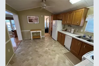 122 Maple Street, New London, NC 28127 - Photo 13