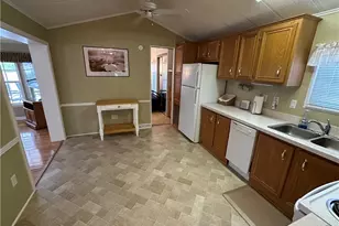 122 Maple St, New London, NC 28127 - Photo 13