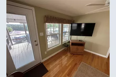 122 Maple Street, New London, NC 28127 - Photo 7