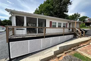 122 Maple St, New London, NC 28127 - Photo 3