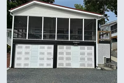 122 Maple Street, New London, NC 28127 - Photo 1