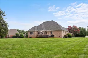 7801 Charles Pl Dr, Kernersville, NC 27284 - Photo 35