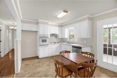 132 Circle Loop, Eden, NC 27288 - Photo 11