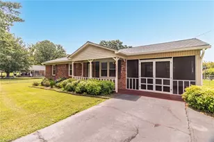 132 Circle Loop, Eden, NC 27288 - Photo 1