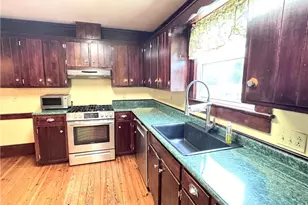 639 Elk Spur St, Elkin, NC 28621 - Photo 7