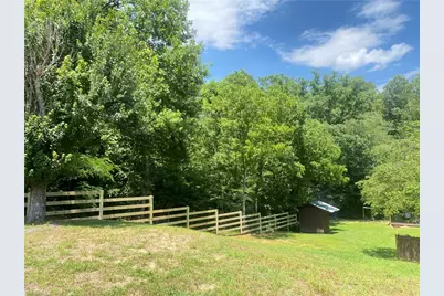 3258 Red White and Blue Road, North Wilkesboro, NC 28669 - Photo 3