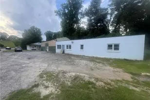 298 Pipers Gap Rd, Mount Airy, NC 27030 - Photo 3