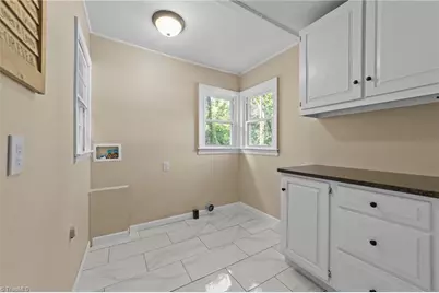 105 Forestdale Drive, Jamestown, NC 27282 - Photo 19