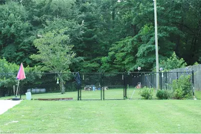 2166 Nc Highway 65 E, Walnut Cove, NC 27052 - Photo 9