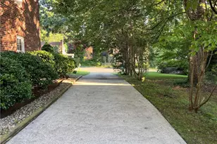 3407 Scarsborough Dr, Winston-Salem, NC 27104 - Photo 15