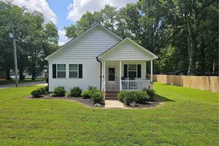 816 Barnes St, Reidsville, NC 27320 - Photo 1