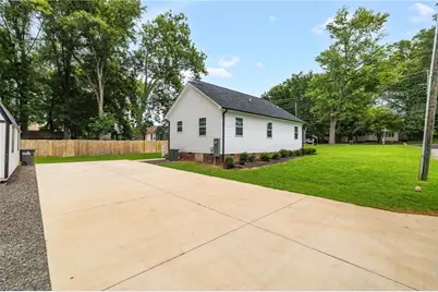 816 Barnes Street, Reidsville, NC 27320 - Photo 25