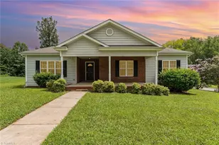 4513 Lasley Dr, Winston-Salem, NC 27105 - Photo 3