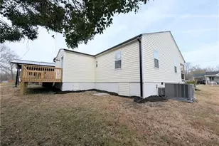 615 Midland Ave, Thomasville, NC 27360 - Photo 3