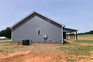 2501 Denton Rd, Thomasville, NC 27360 - Photo 19