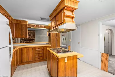 100 Ridgecrest Drive, King, NC 27021 - Photo 11