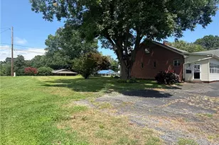 315 W Main St, Boonville, NC 27011 - Photo 7