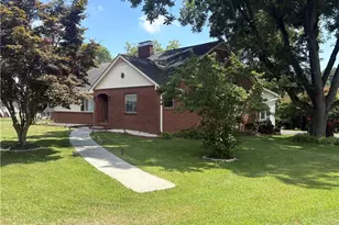 315 W Main St, Boonville, NC 27011 - Photo 1