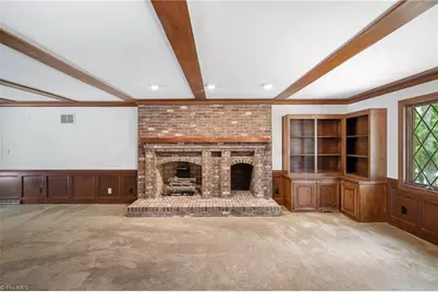 304 Cascade Drive, High Point, NC 27265 - Photo 9