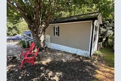 114 Meadowview Circle, New London, NC 28127 - Photo 29