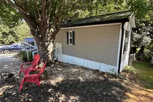 114 Meadowview Cir, New London, NC 28127 - Photo 29