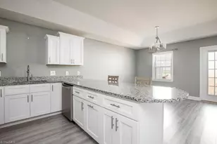 481 Mclarkling Ln, Asheboro, NC 27205 - Photo 5