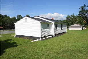 569 N Sparta Pkwy, Sparta, NC 28675 - Photo 29