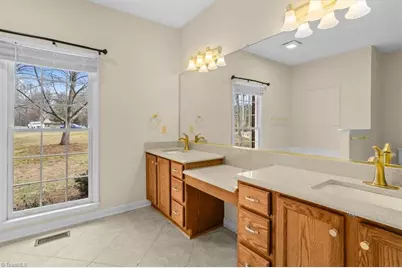 6101 Oak Glenn Court, Summerfield, NC 27358 - Photo 21