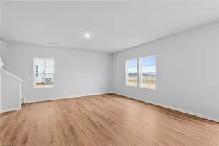 208 Rock Cress Dr, Lexington, NC 27295 - Photo 3