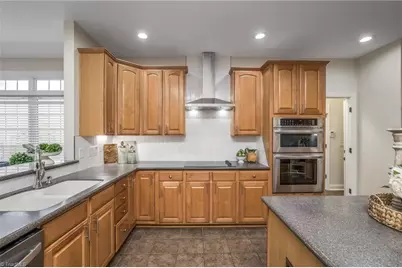 8602 Yvonne Court, Oak Ridge, NC 27310 - Photo 19