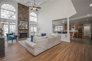 8602 Yvonne Ct, Oak Ridge, NC 27310 - Photo 15