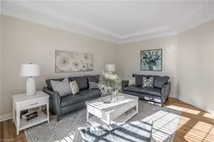 8602 Yvonne Ct, Oak Ridge, NC 27310 - Photo 13