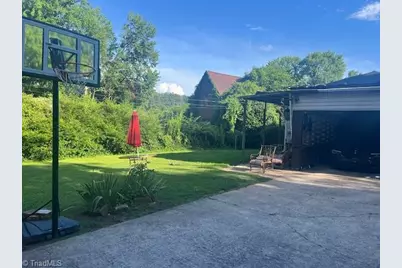 901 Circle Drive, High Point, NC 27262 - Photo 3