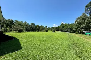 129 Seabrook Rd, Mount Airy, NC 27030 - Photo 23