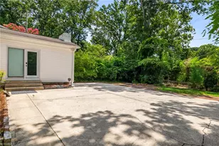 1415 Seminole Dr, Greensboro, NC 27408 - Photo 33