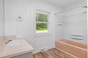 1415 Seminole Dr, Greensboro, NC 27408 - Photo 27