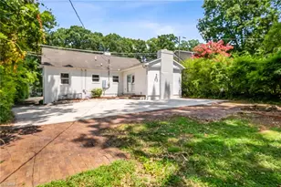 1415 Seminole Dr, Greensboro, NC 27408 - Photo 35