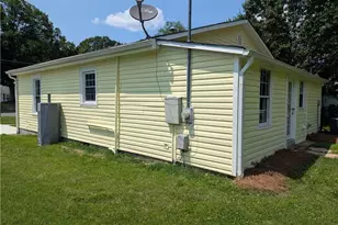 312 Somers Ave, Burlington, NC 27215 - Photo 5