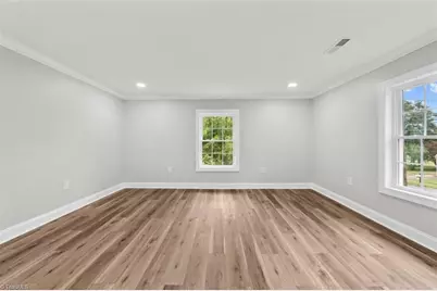 805 W 5th Avenue, Lexington, NC 27292 - Photo 29